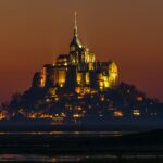 traversée traditionnelle Mont Saint Michel baie nocturne